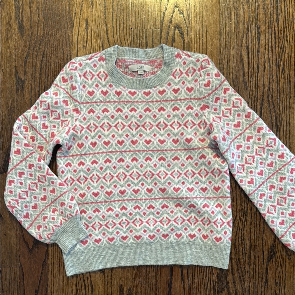 LOFT Heart Sweater - Size Large - Worn Once